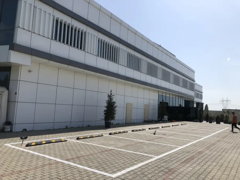 Tek Komponentli Yol Çizgi Boyası Uygulaması