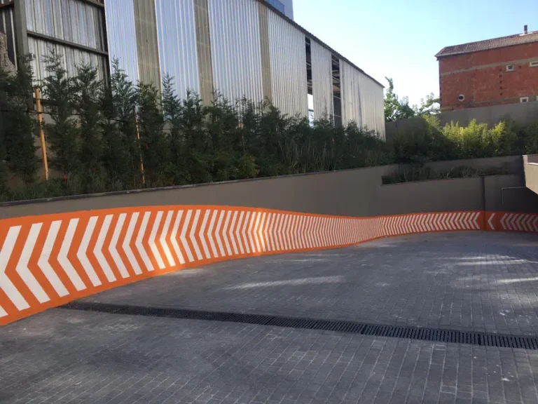Kolon Çevresi Uyarı Çizgileri