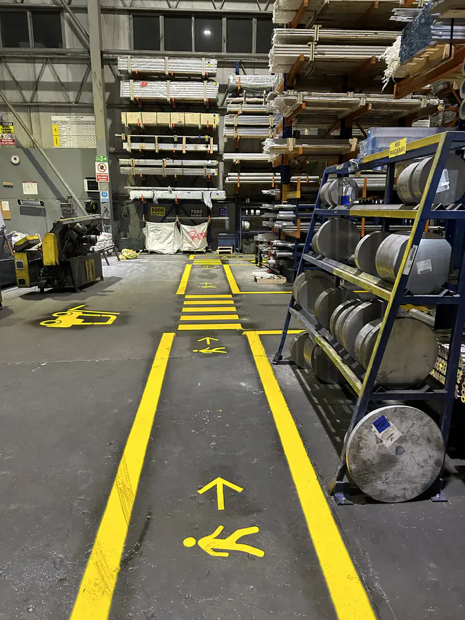 Güvenlik Koridoru Çizgileri