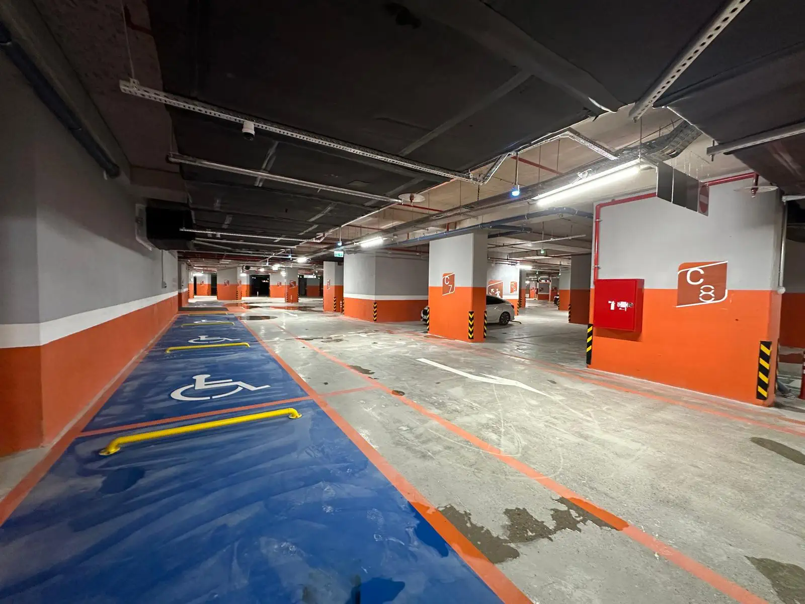 Otopark Trafik Yönlendirme Çizgileri