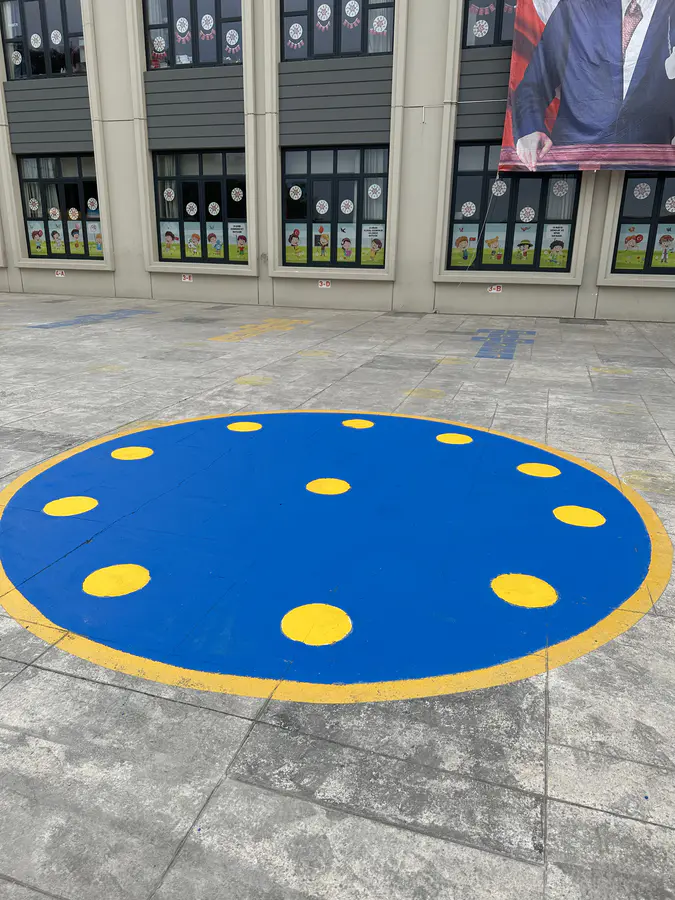 Okul Bahçesi Zemin Oyun Alanı Çizgileri