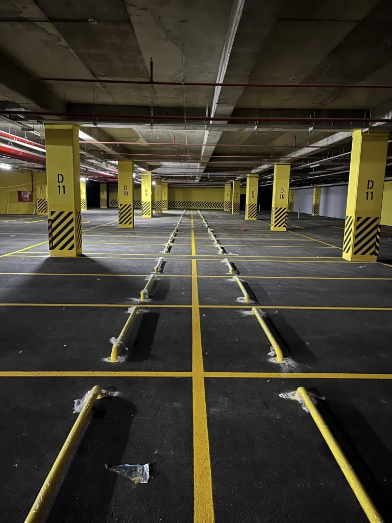 Kapalı Otopark Boyama