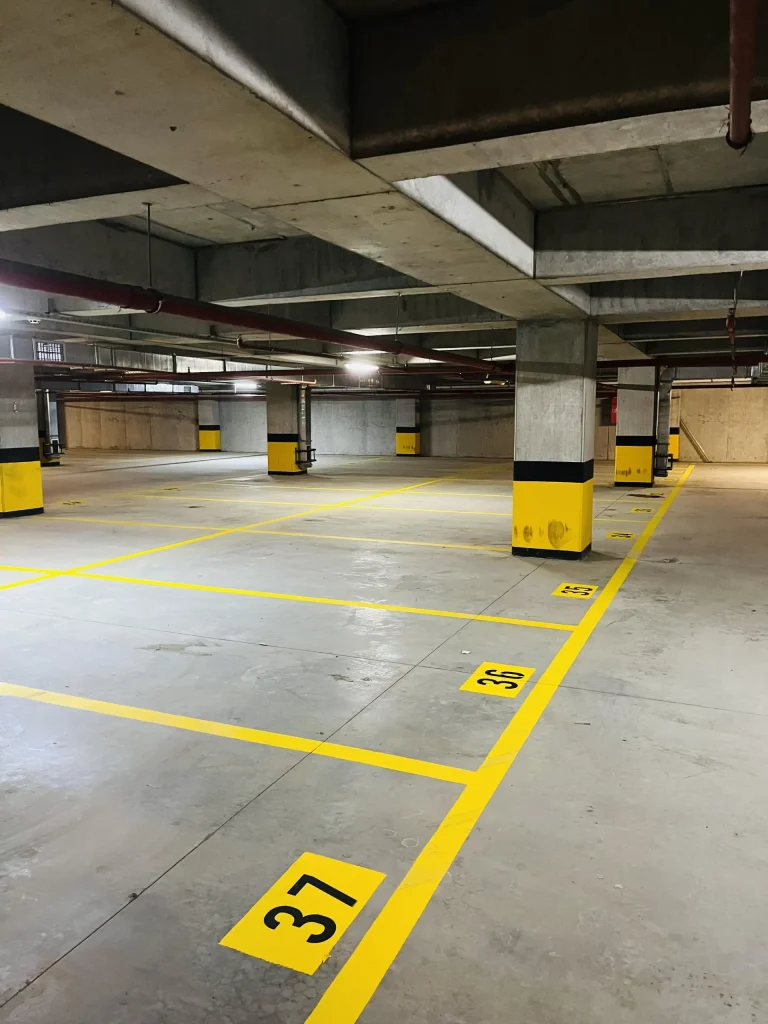 Kapalı Otopark Boyama