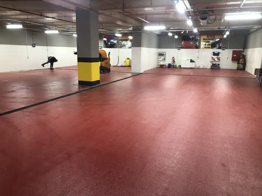 Zemin Epoksi Portakal Desenli Boyama ve Kaymaz Yüzey Çözümleri