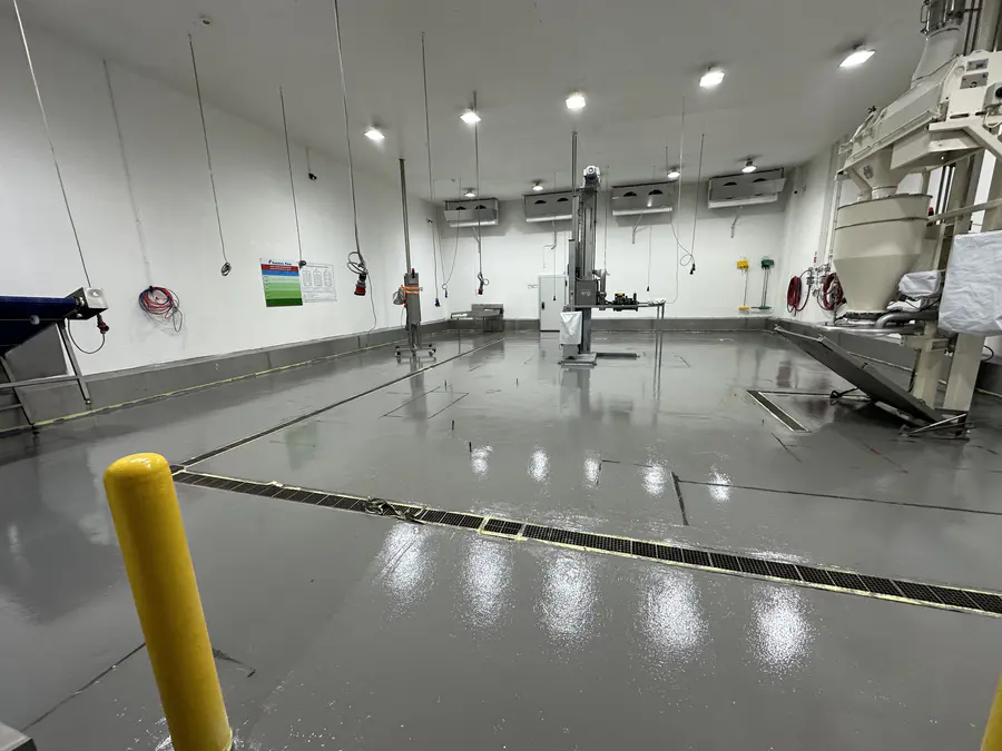 Zemin Epoksi Portakal Desenli Boyama ve Kaymaz Yüzey Çözümleri