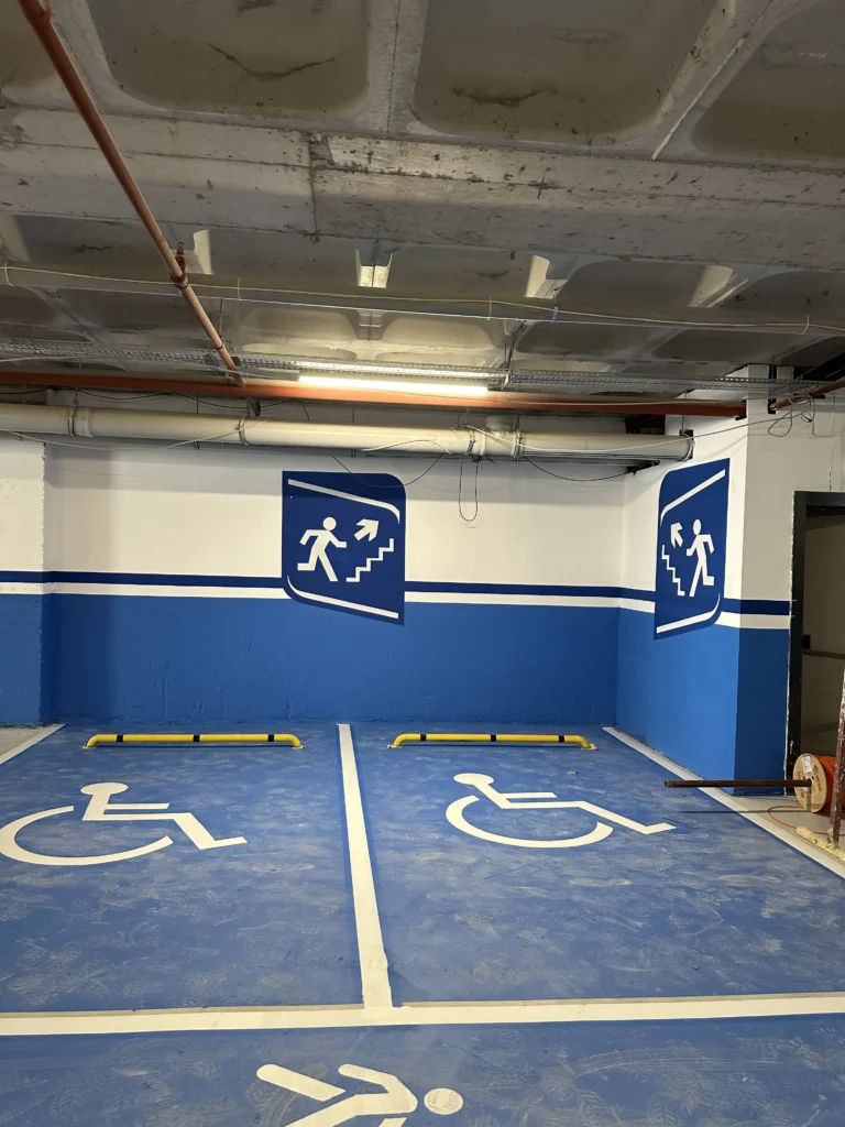 Kapalı Otopark Engelli Park Alanı İşaretleme