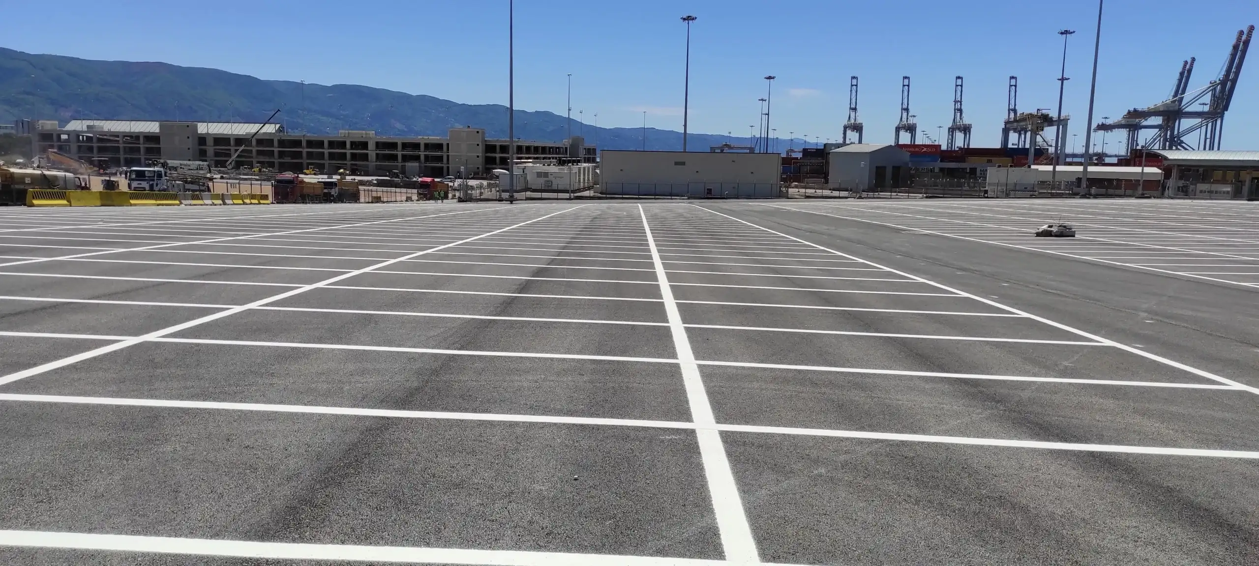 Asfalt Yol Çizgi ve Şerit Boya Uygulamaları