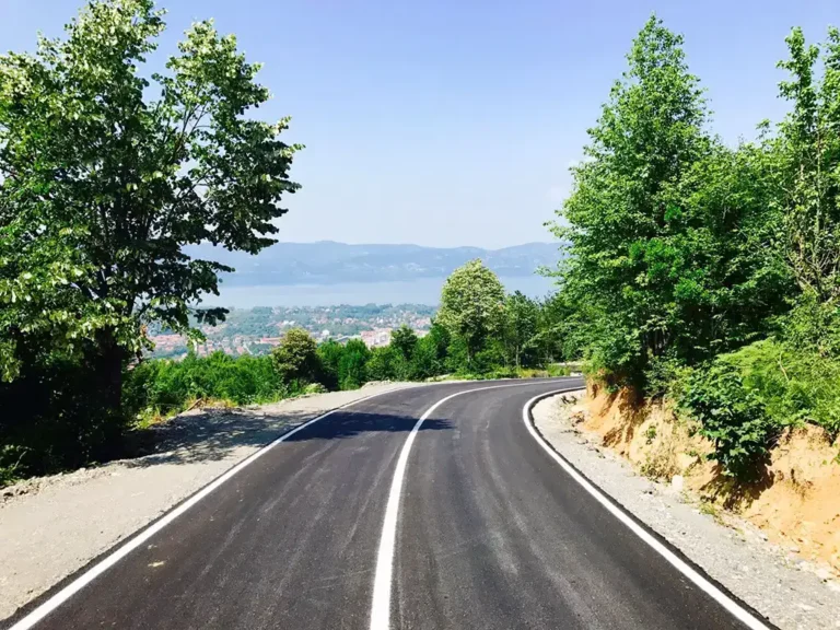 Asfalt Yol Çizgi ve Şerit Boya Uygulamaları