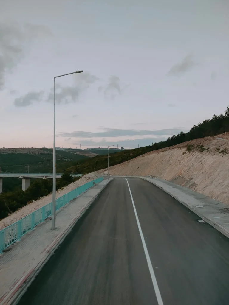 Asfalt Yol Çizgi ve Şerit Boya Uygulamaları