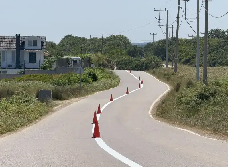 Asfalt Yol Çizgi ve Şerit Boya Uygulamaları