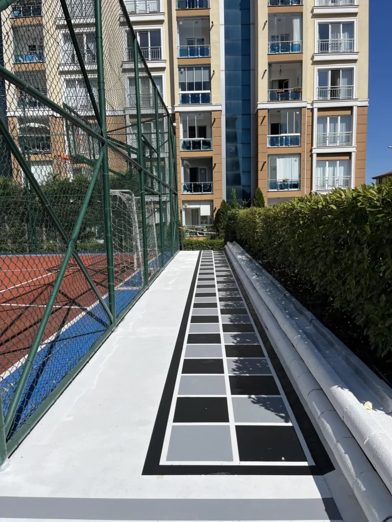 Dekoratif Bahçe Zemin Boyama Uygulamaları