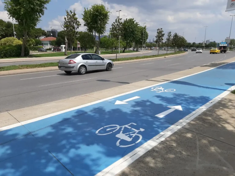 Bisiklet Yolu Çizgi Uygulamaları