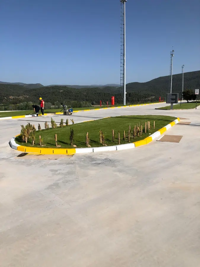 Bordür Taşı Boyama ve Refüj Çizgi Uygulamaları