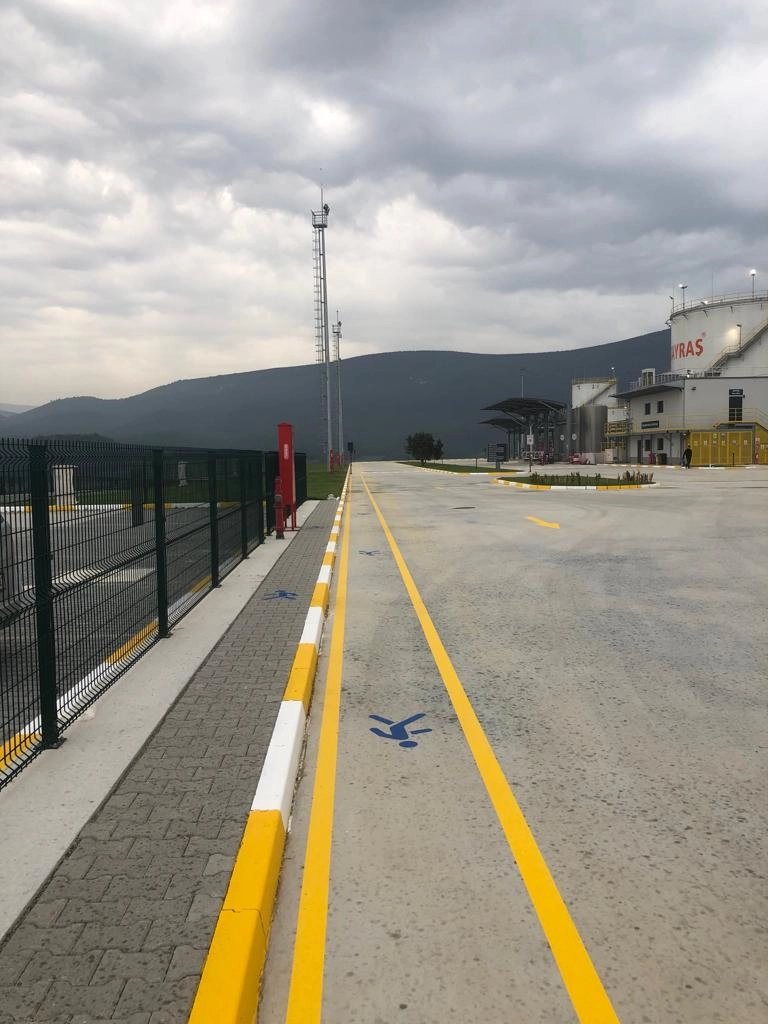 Bordür Taşı Boyama ve Refüj Çizgi Uygulamaları