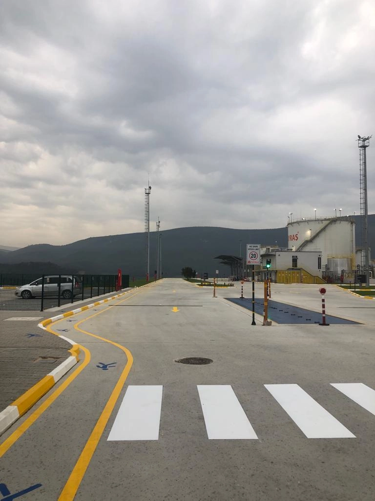 Bordür Taşı Boyama ve Refüj Çizgi Uygulamaları