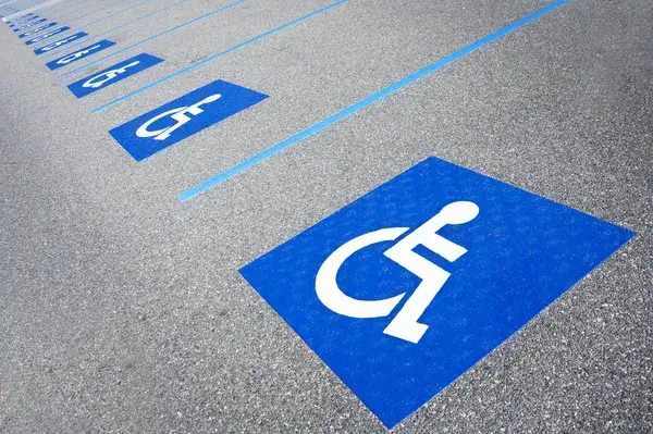 Açık Otopark Engelli Park Alanı İşaretleme