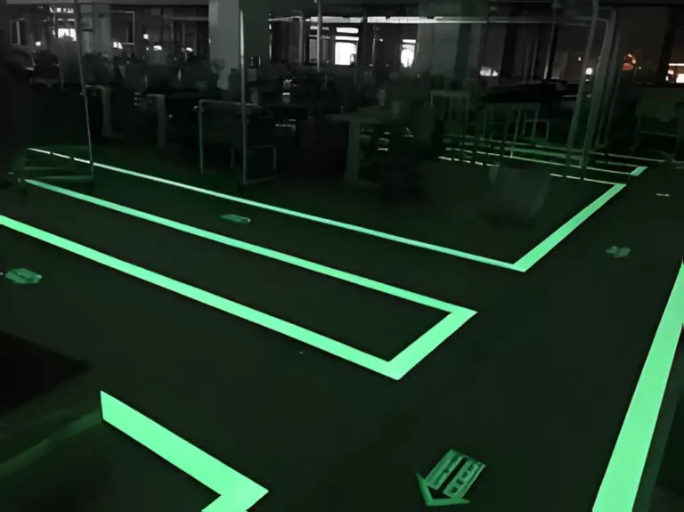 Fosforlu Fabrika Yol Çizgileri