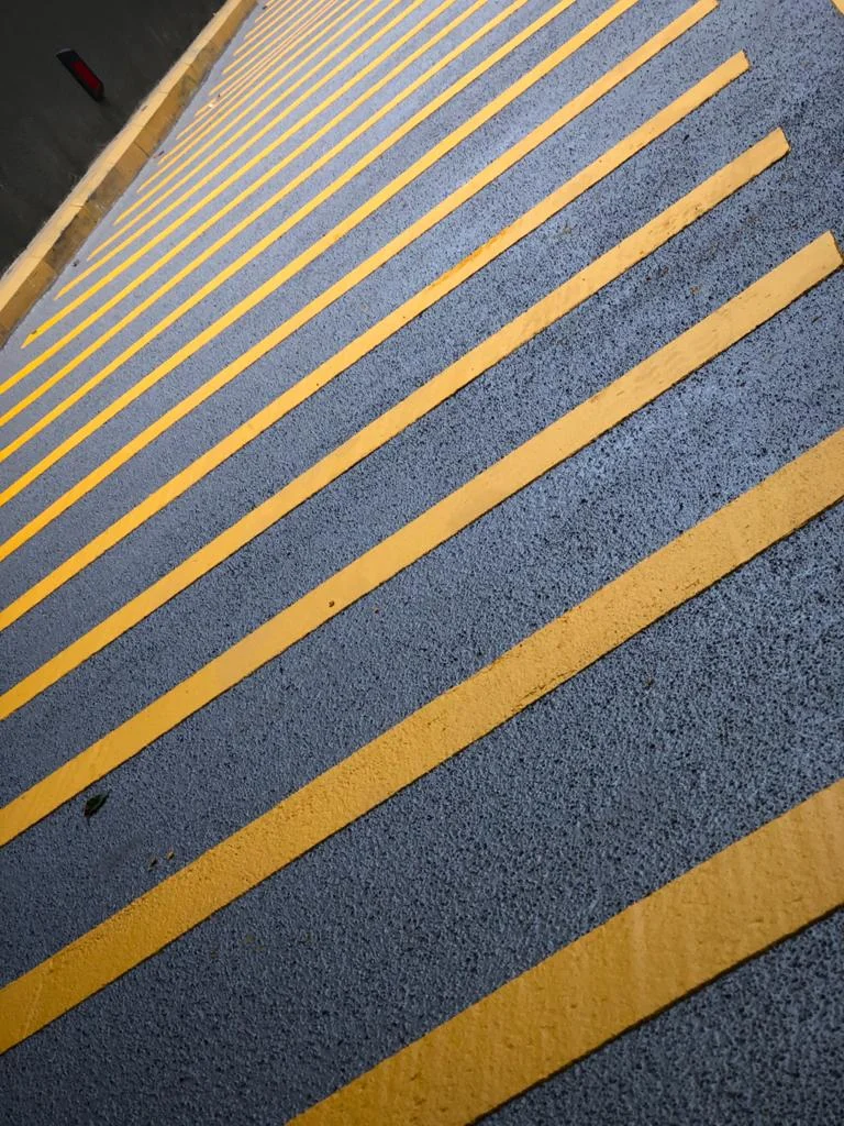 Dayanıklı Kabartmalı Çift Komponent Yol Çizgi ve Uyarı Sistemleri