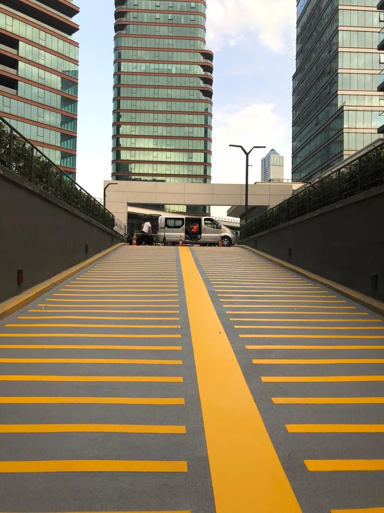 Dayanıklı Kabartmalı Çift Komponent Yol Çizgi ve Uyarı Sistemleri