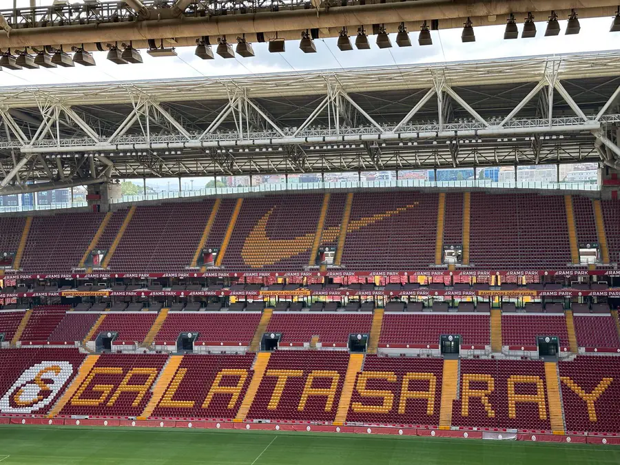 Stadyum Koltuk Boyama Hizmetleri